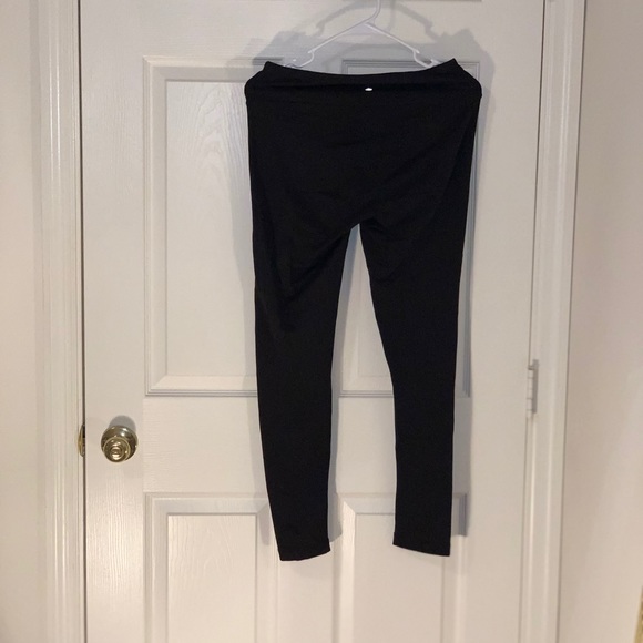 black leggings - Picture 4 of 5